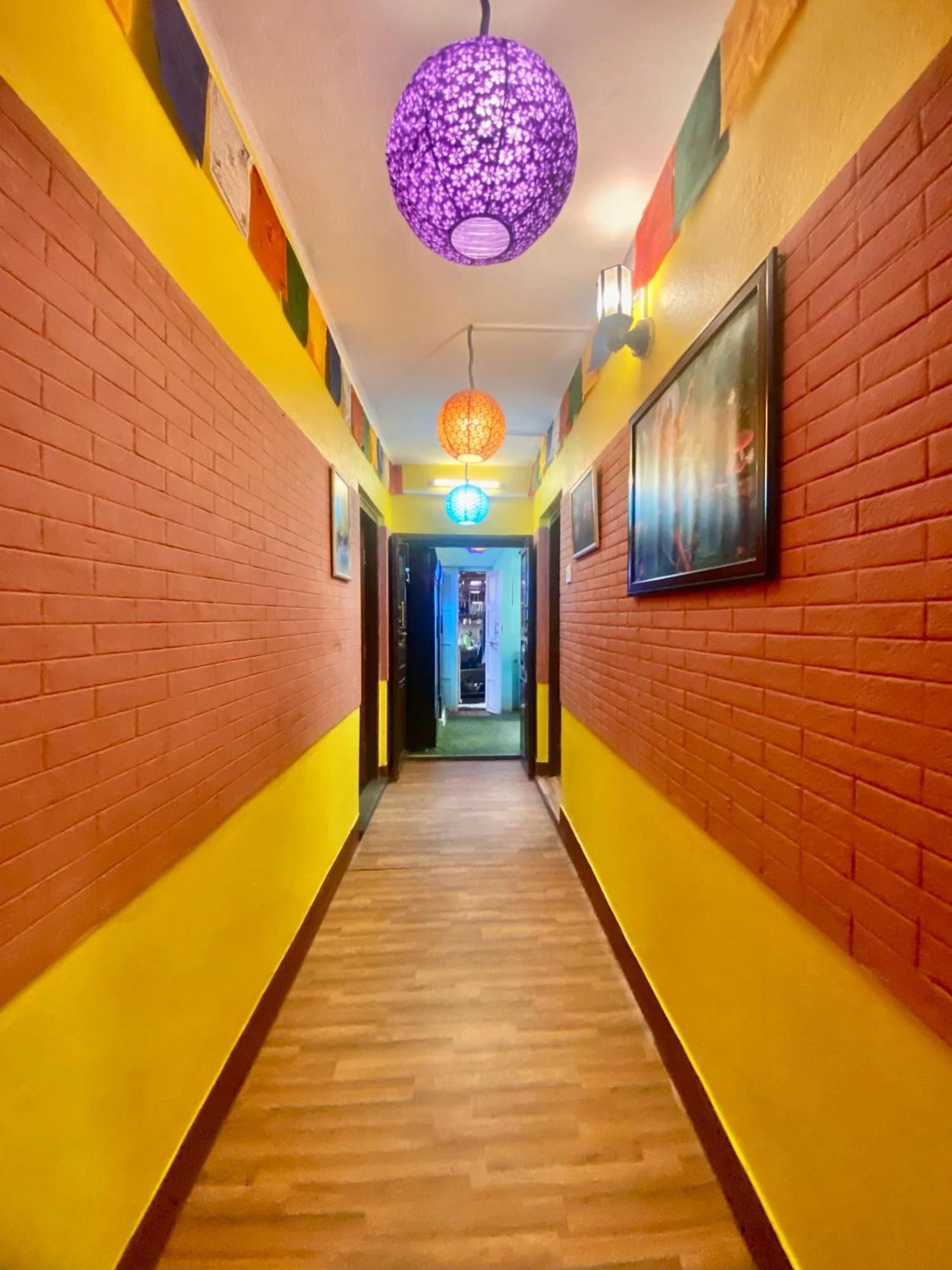 Yog Hostel Katmandu Eksteriør billede