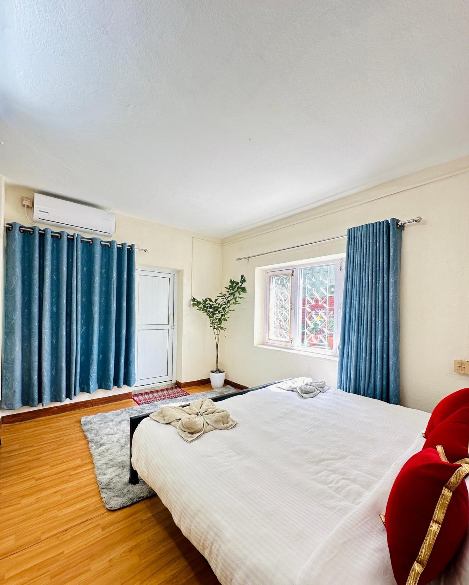 Yog Hostel Katmandu Eksteriør billede